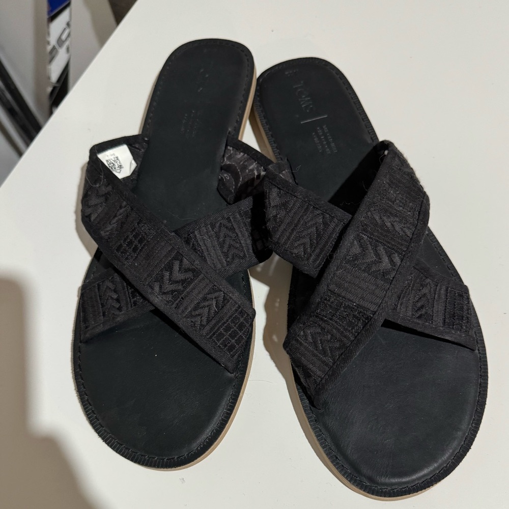 Tom’s Viv Women’s Sandals size 12